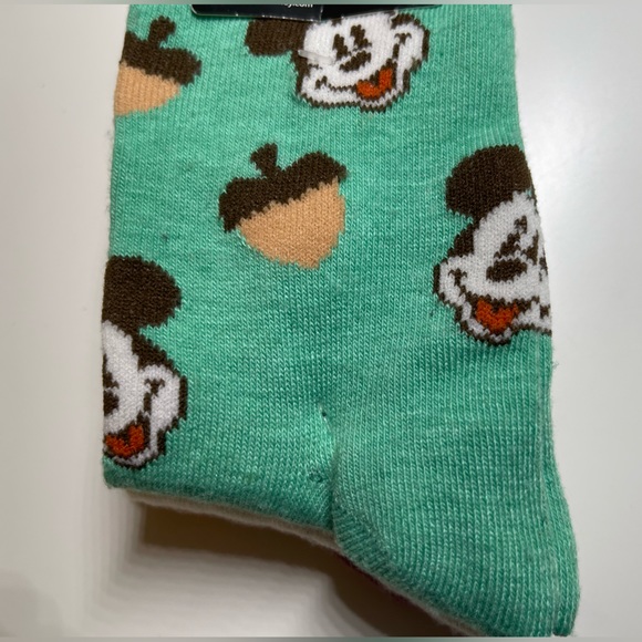 Disney Halloween 🎃 Socks 3 pack Mickey Mouse 🎃 Leaves, pumpkin - Picture 2 of 5